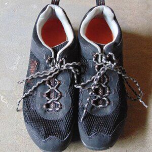 Men's Merrell Sneaker Shoes Dark Gray and Orange Size 10.5 Great Condition